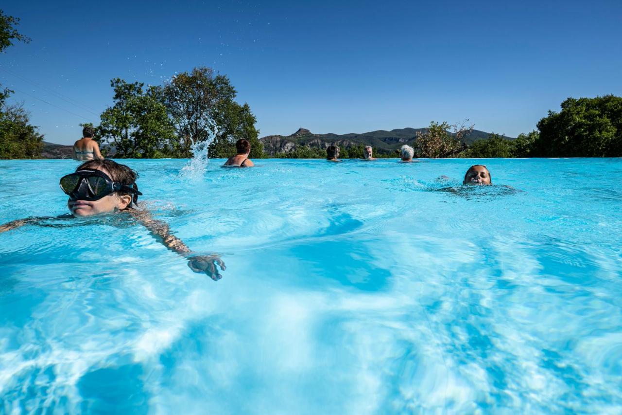 Charmant Camping Familiale 3 Etoiles Vue 360 Plage Piscine A Debordement Empl Xxl Labeaume Ngoại thất bức ảnh