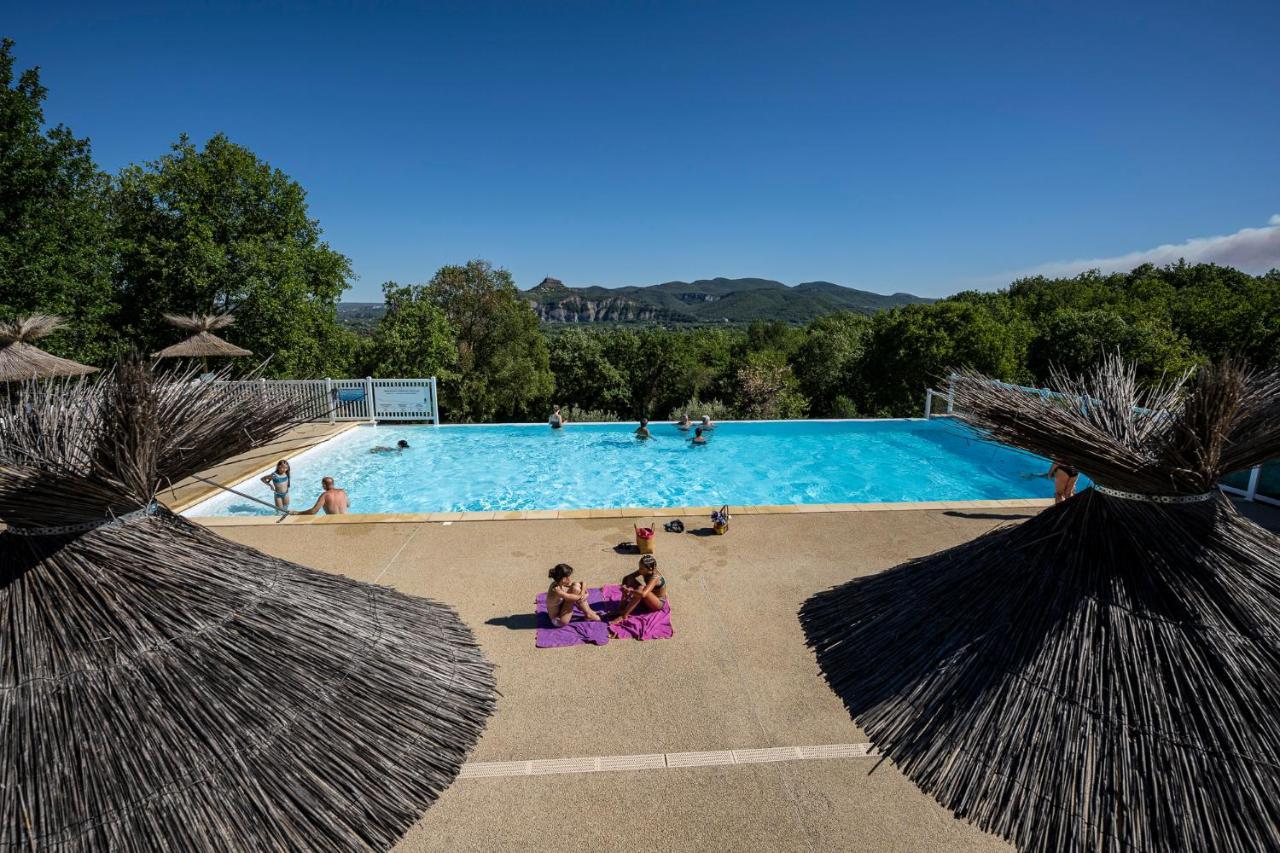 Charmant Camping Familiale 3 Etoiles Vue 360 Plage Piscine A Debordement Empl Xxl Labeaume Ngoại thất bức ảnh