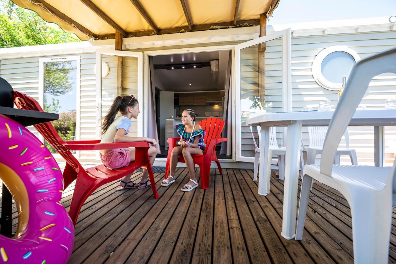 Charmant Camping Familiale 3 Etoiles Vue 360 Plage Piscine A Debordement Empl Xxl Labeaume Ngoại thất bức ảnh