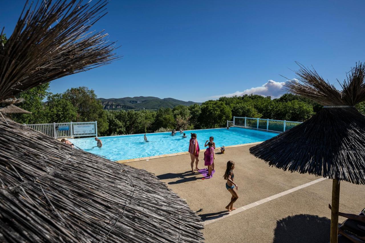 Charmant Camping Familiale 3 Etoiles Vue 360 Plage Piscine A Debordement Empl Xxl Labeaume Ngoại thất bức ảnh