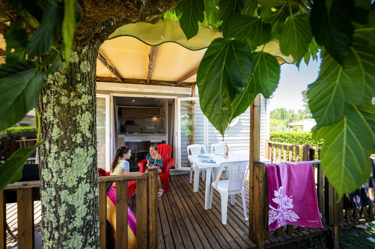 Charmant Camping Familiale 3 Etoiles Vue 360 Plage Piscine A Debordement Empl Xxl Labeaume Ngoại thất bức ảnh
