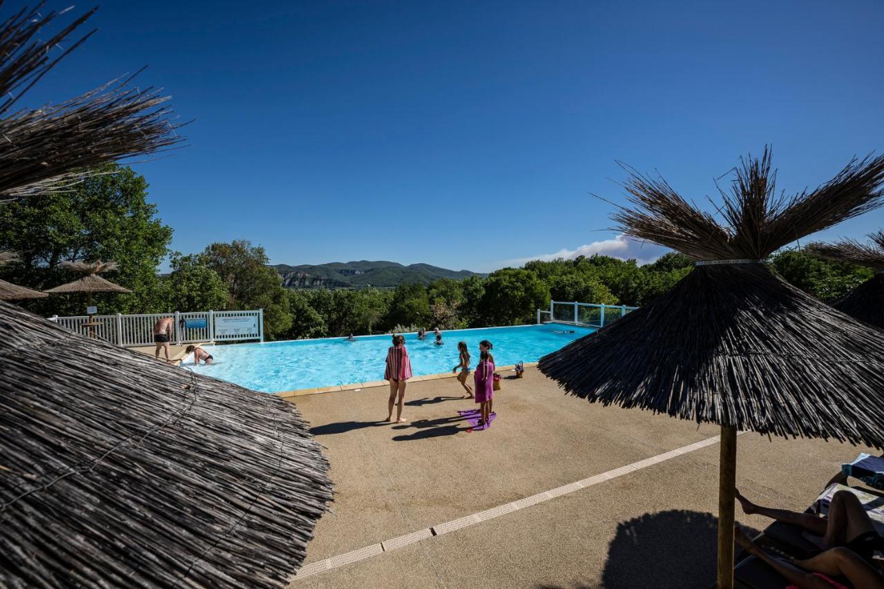 Charmant Camping Familiale 3 Etoiles Vue 360 Plage Piscine A Debordement Empl Xxl Labeaume Ngoại thất bức ảnh